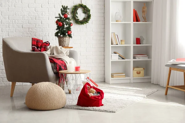 Stylish Interior Living Room Santa Bag Gifts — Stock Photo, Image