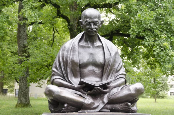 Geneve Schweiz Juli 2021 Mahatma Gandhi Staty Offentlig Park Genève — Stockfoto