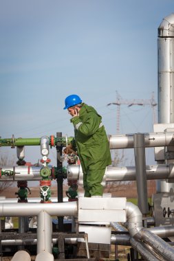 gaz ve petrol rafinerisi işçi