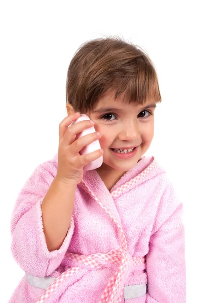 Niña lavándose la mano y la cara — Foto de Stock