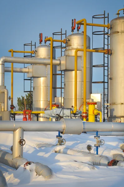 Gas storage and pipeline — Stock Photo, Image