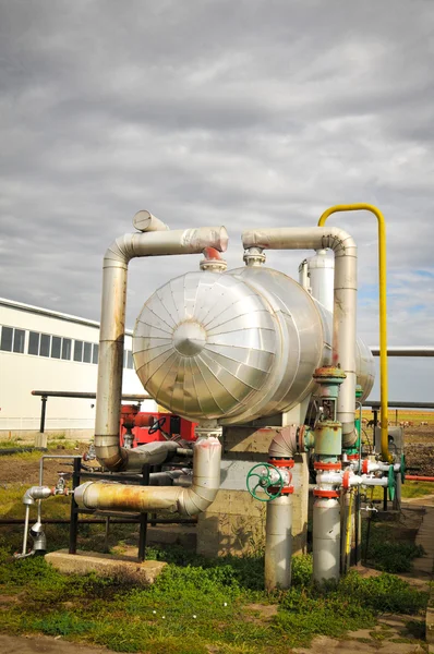 Skladování plynu a potrubí — Stock fotografie