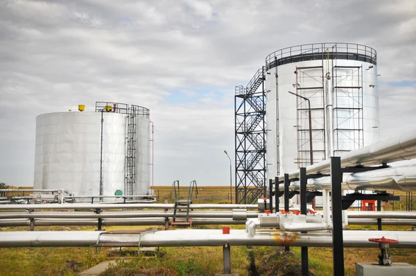 Opslag van gas en pijpleiding — Stockfoto