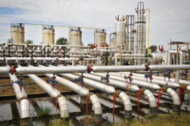 gaz depolama ve boru hattı