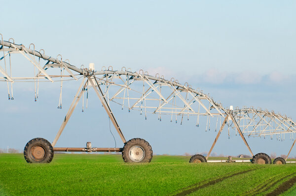 Center pivot irrigation system