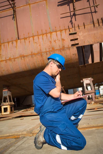 Shipyard worker — Stock Photo, Image