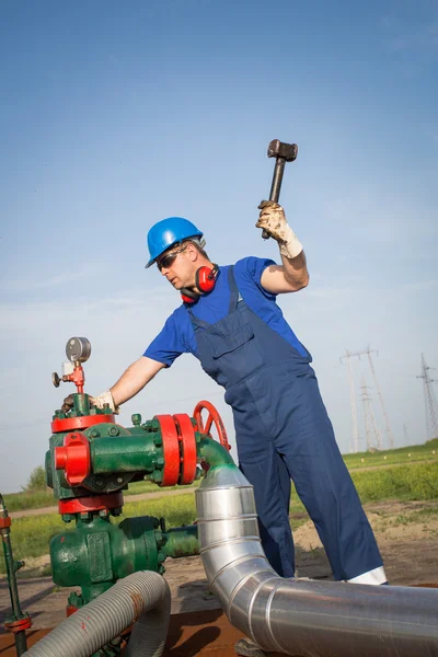 Trabalhador do petróleo — Fotografia de Stock