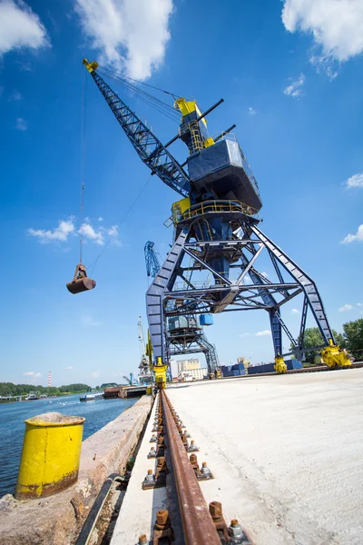 Grúa de puerto —  Fotos de Stock