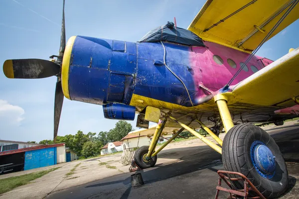 Vliegtuig antonov an-2 uit Rusland — Stockfoto