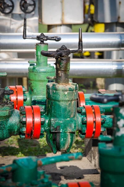 Wellhead in the oil and gas industry — Stock Photo, Image