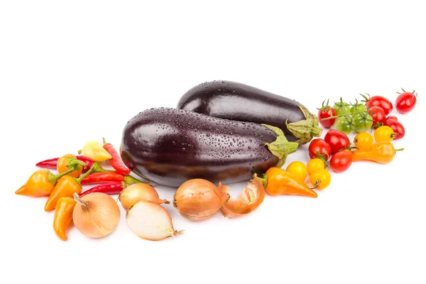 Aubergine och grönsaker — Stockfoto