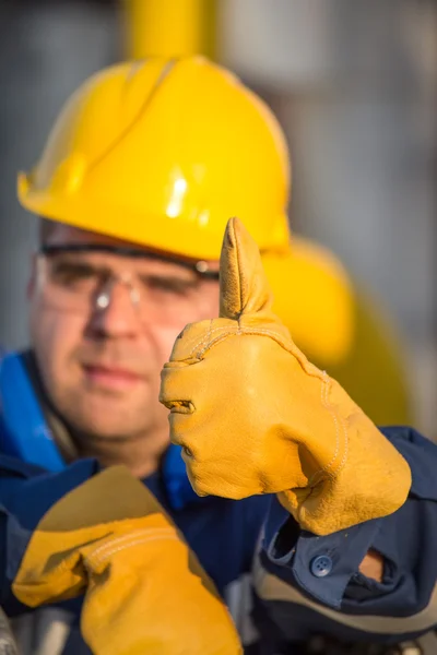 Oil workers — Stock Photo, Image