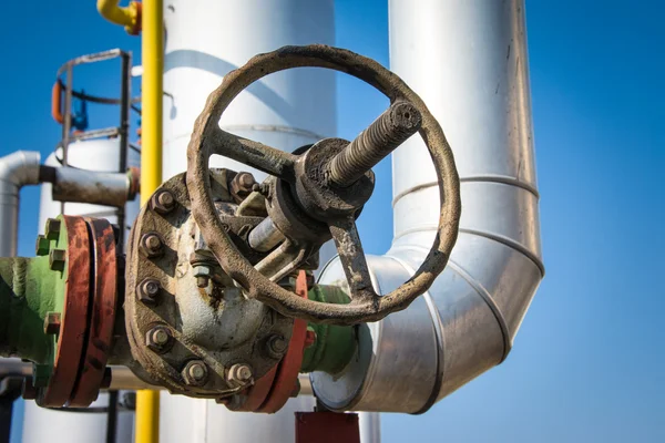 Нефтяной клапан — стоковое фото
