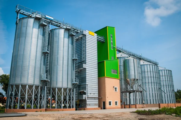 Storage silos for agricultural — Stock Photo, Image