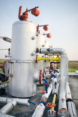 petrol ve gaz işleme tesisi