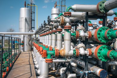 petrol ve gaz işleme tesisi