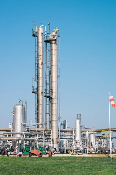 Planta de procesamiento de petróleo y gas — Foto de Stock