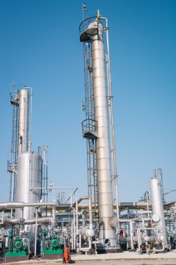 petrol ve gaz işleme tesisi