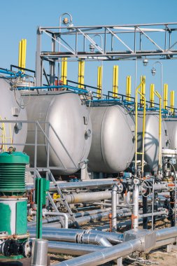 petrol ve gaz işleme tesisi