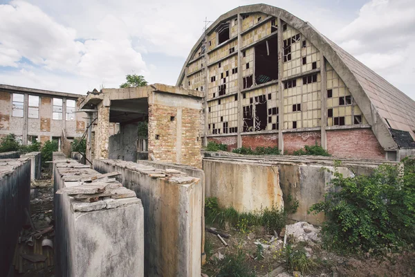 Ruined buildings — Stock Photo, Image