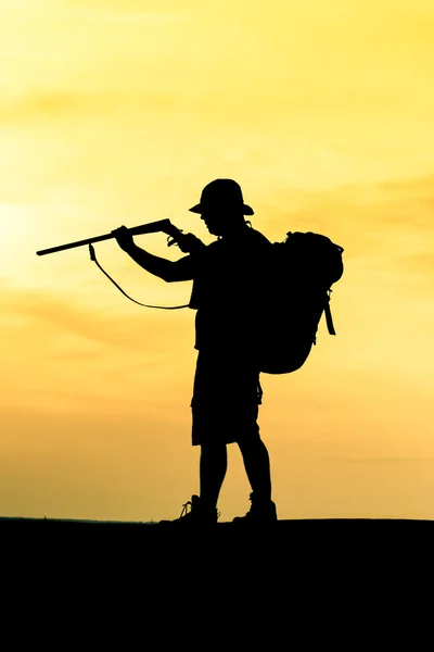 Hunter With Shotgun in Sunset — Stock Photo, Image