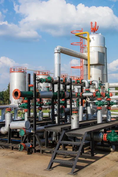 Oil and gas processing plant — Stock Photo, Image