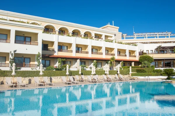 Edificio del hotel de lujo — Foto de Stock