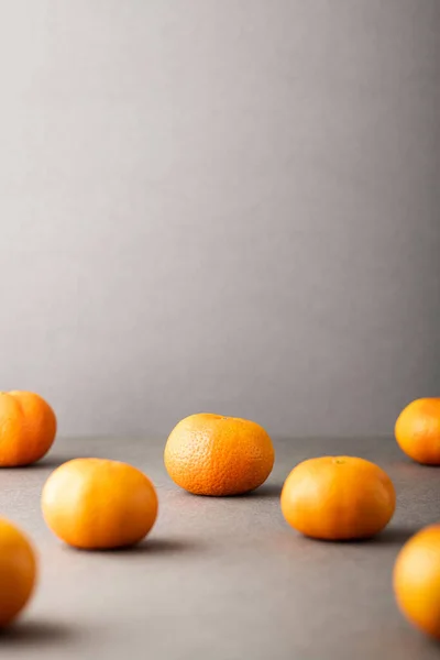 Mandarine Fruit Composition Grey Background — Stock Photo, Image