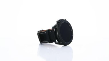 Beyaz Arkaplanda Smartwatch 'i kapat