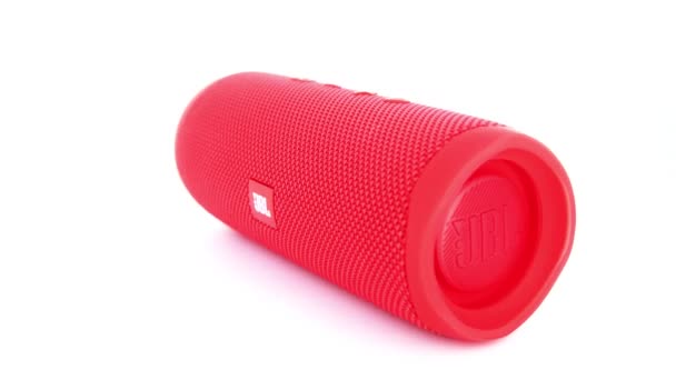 Altavoz Bluetooth Sobre Fondo Blanco — Vídeos de Stock