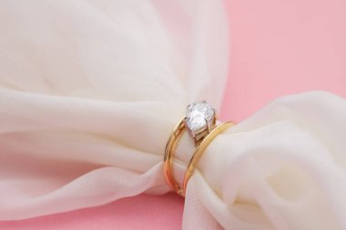 Altın Nişan Yüzüğü