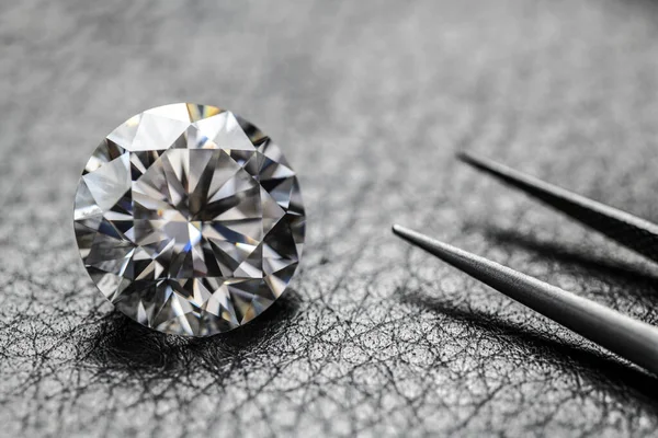 Blisko Big Diamond Gemstone — Zdjęcie stockowe
