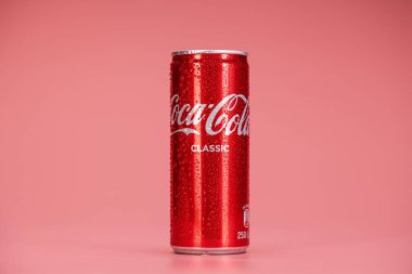 Klasik Coca Cola Gazoz İçeceği.