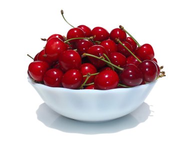 bir tabak içinde Olgun Kiraz