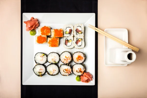 Ensemble de sushi — Photo