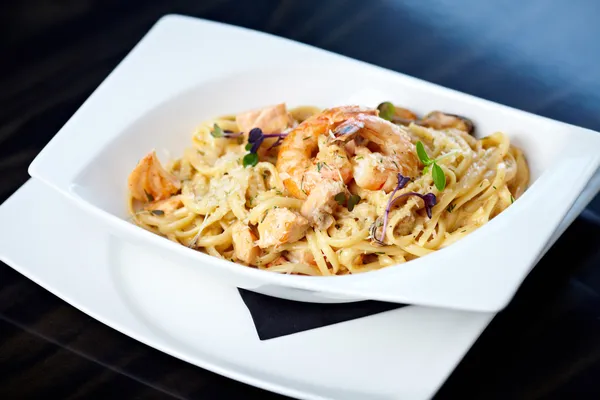 Pasta ai frutti di mare — Foto Stock