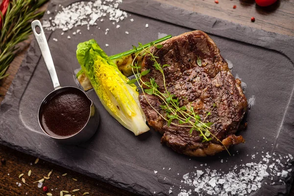 Zwarte Angus Entrecote Biefstuk Gemarmerde Biefstuk Uit Uruguay Heerlijke Gezonde — Stockfoto
