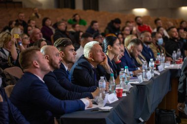 2021 Dünya Şampiyonası 'nda vücut geliştirme ve formda Ukrayna elemeleri. Harkiv, Ukrayna, Sinema ve konser salonu 