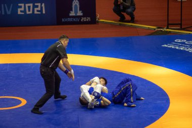 Muratbek Kassymbay (Kazakistan), Pankration Dünya Şampiyonası, Ukrayna, Kharkiv, 15-18 Kasım 2021 tarihlerinde Gheorghe Pavlov 'a (Moldova) karşı.