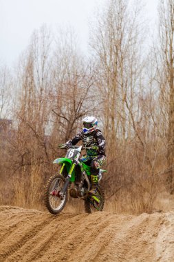 Motokros, Ukrayna, Harkov, 04.04.2021 'de Kharkov bölgesinin açık şampiyonası