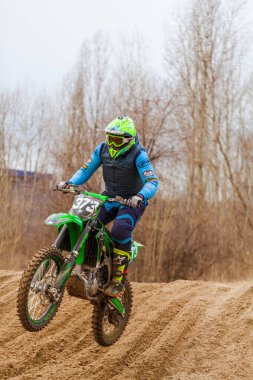 Motokros, Ukrayna, Harkov, 04.04.2021 'de Kharkov bölgesinin açık şampiyonası