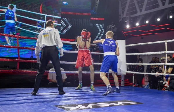 Bout Tussen Boyko Nikita Tsikalo Ruslan Gewichtsklasse Tot Tijdens Boxing — Stockfoto