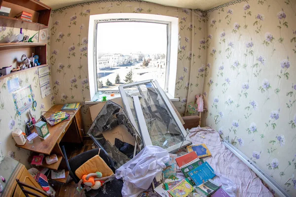 Beschadigde Kinderslaapkamer Het Appartement Van Een Van Huizen Als Gevolg — Stockfoto