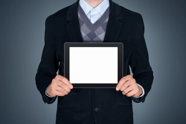 Pessoa de negócios mostrando tablet digital em branco — Fotografia de Stock