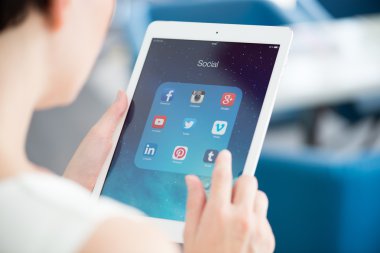 Sosyal medya apps Apple IPAD