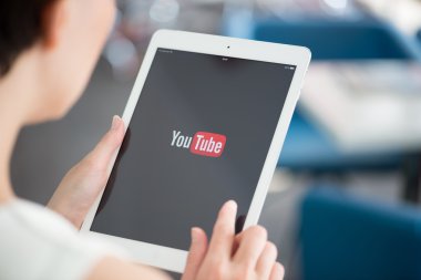 YouTube uygulaması Apple IPAD hava