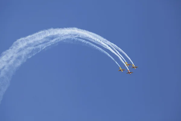 Airplane smoke sensation — Stock Photo, Image