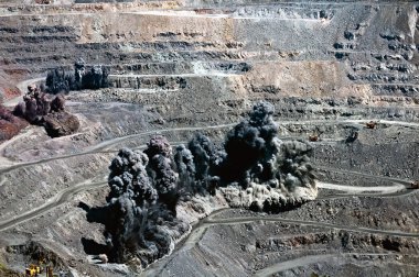 açık döküm mayın patlaması