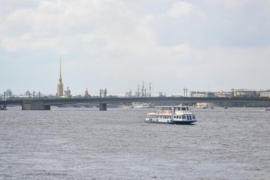 gemi nehir neva yola çıkacak.