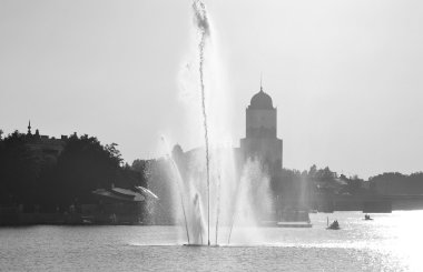 Çeşme ve siluet vyborg kale